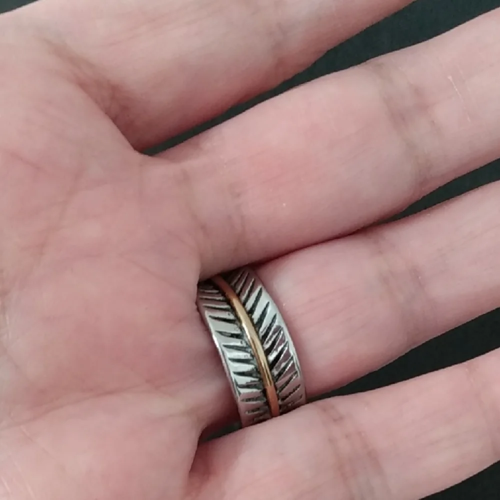 Silver Leaf Design Ring